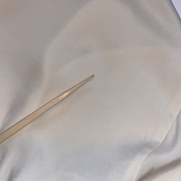 Elie Tahari Silk Ruffle Blouse in Cream Size Small Petite - Picture 4 of 6